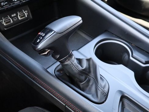 Used 2025 Dodge Durango GT AWD/4WD image 17