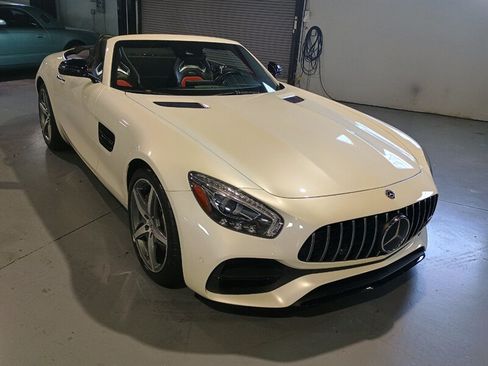 Used 2018 Mercedes-Benz AMG GT Roadster image 9