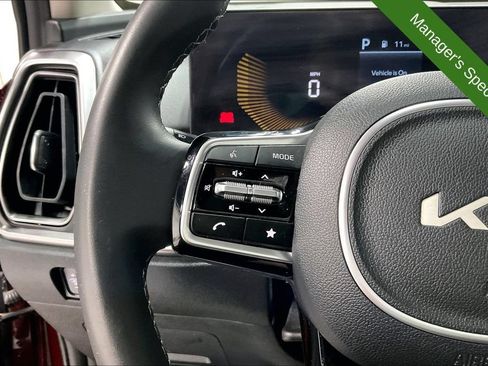 Used 2025 Kia Sorento S w/ Panoramic Sunroof Package FWD image 25