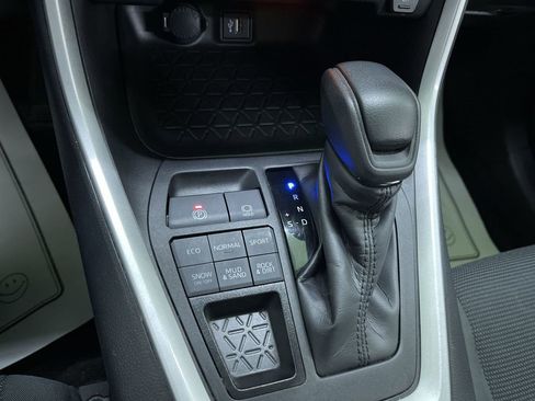 Used 2024 Toyota RAV4 LE image 24