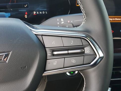New 2026 Chevrolet Traverse Z71 w/ Enhanced Driving Package AWD/4WD image 23