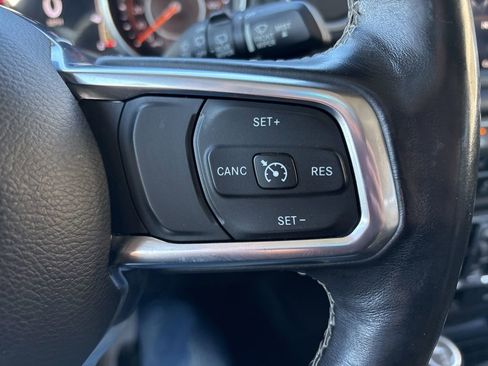 Used 2018 Jeep Wrangler Unlimited Sahara w/ Uconnect 4C Nav & Sound Group image 35