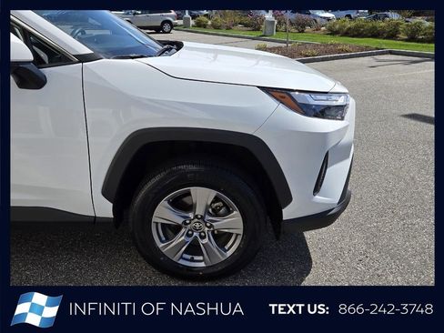 Used 2025 Toyota RAV4 XLE AWD/4WD image 18