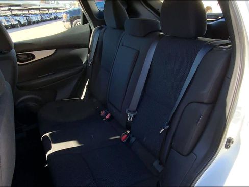 Used 2022 Nissan Rogue Sport S image 20