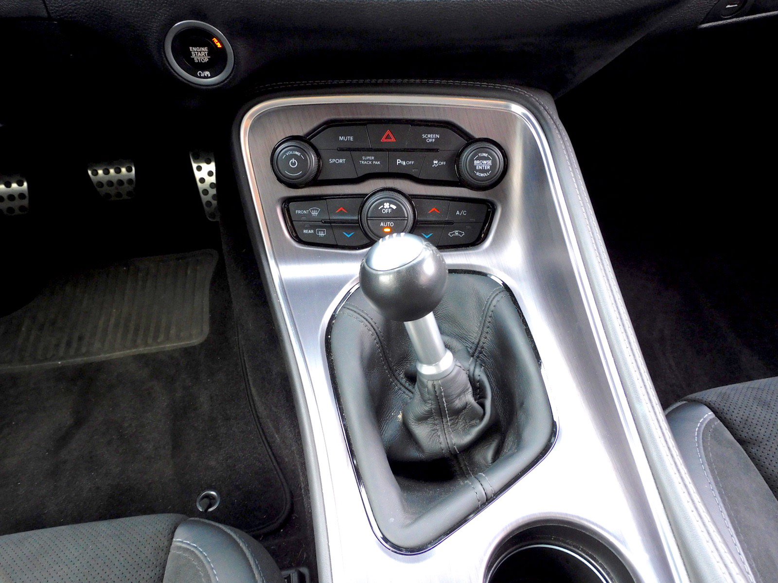 Used 2018 Dodge Challenger R/T Scat Pack RWD image 12