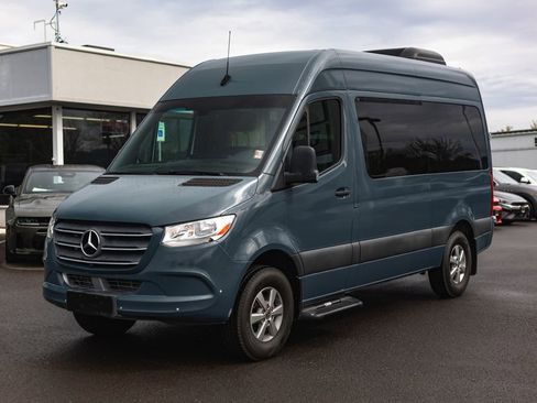 Used 2019 Mercedes-Benz Sprinter 2500 image 5