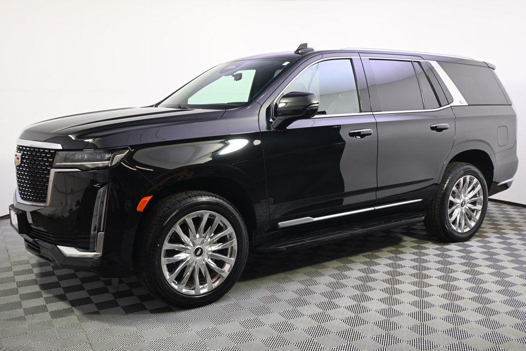 Used 2023 Cadillac Escalade Premium Luxury AWD/4WD image 2
