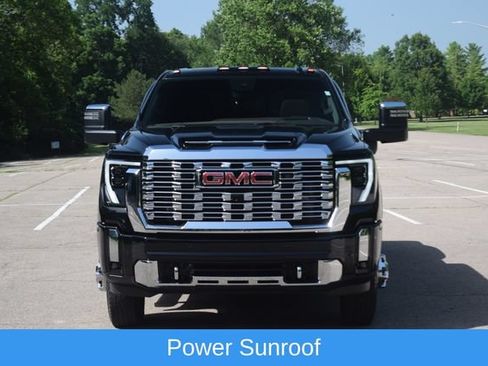 Used 2026 GMC Sierra 3500 Denali w/ Denali Reserve Package AWD/4WD image 17