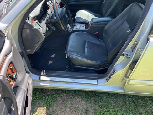 Used 2002 Mercedes-Benz E 320 4MATIC Wagon image 8