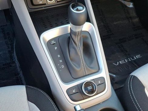 New 2026 Hyundai Venue SEL image 7