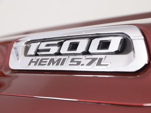 Used 2020 RAM 1500 Laramie AWD/4WD image 28