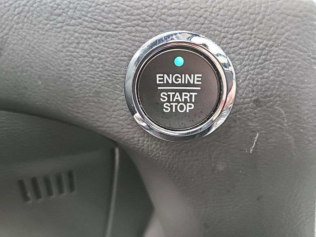 Used 2023 Ford Edge ST-Line AWD/4WD image 19