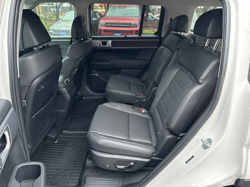 New 2026 Hyundai Santa Fe Limited image 15