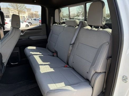 Used 2024 Chevrolet Silverado 1500 LT image 27