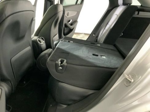 Used 2016 Mercedes-Benz GLC 300 4MATIC image 38