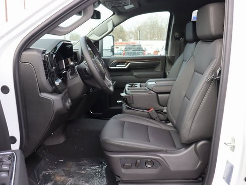 New 2026 Chevrolet Silverado 3500 LT w/ All Star Edition image 5