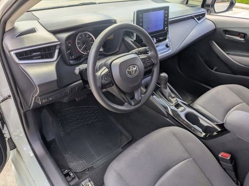Used 2020 Toyota Corolla LE image 9