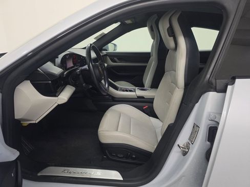 Used 2021 Porsche Taycan 4S w/ Premium Package image 7