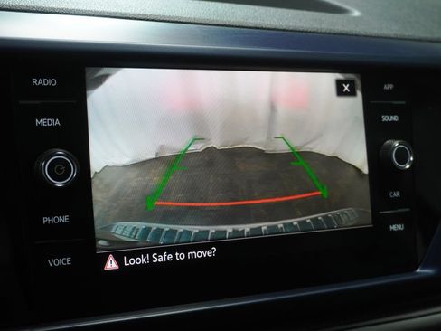 Used 2024 Volkswagen Taos SE AWD/4WD image 20