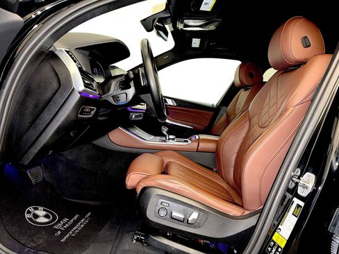 Certified 2023 BMW X5 xDrive40i w/ Premium Package image 9