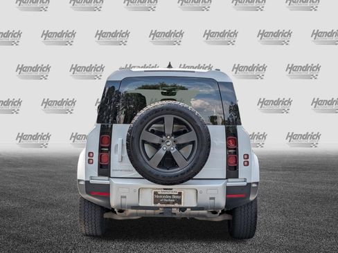 Used 2024 Land Rover Defender 110 S AWD/4WD image 9