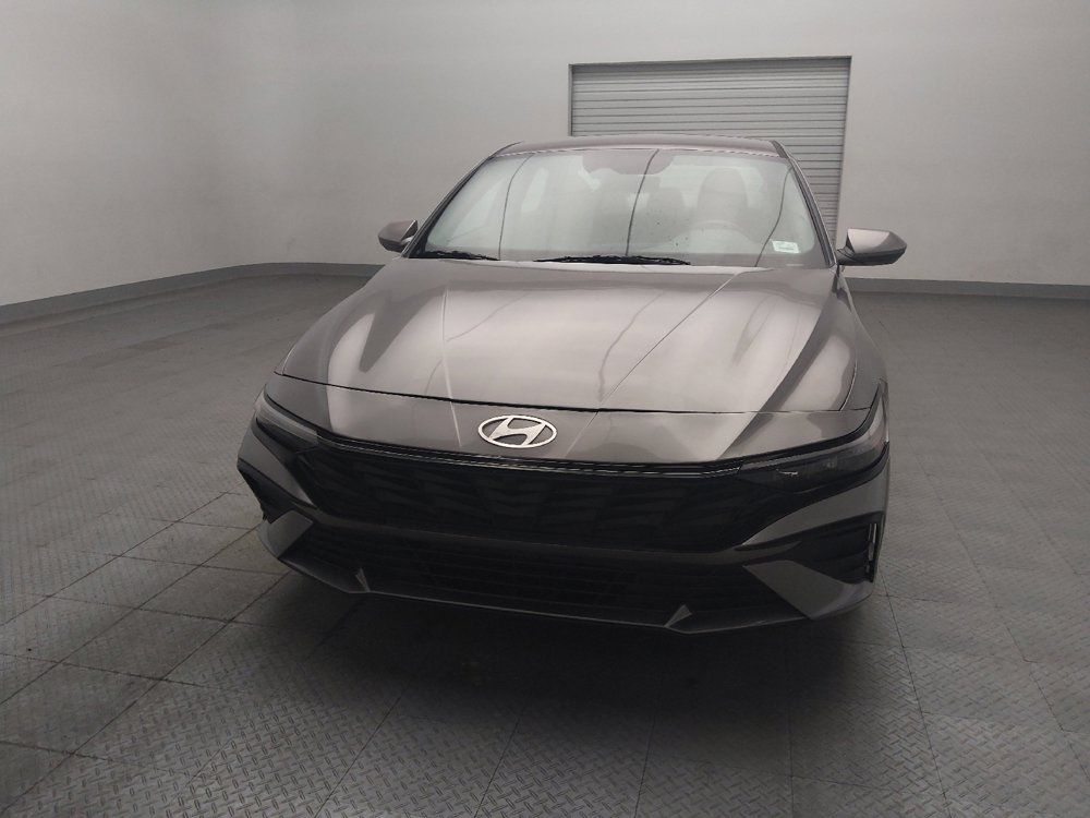 Used 2024 Hyundai Elantra SEL FWD image 15