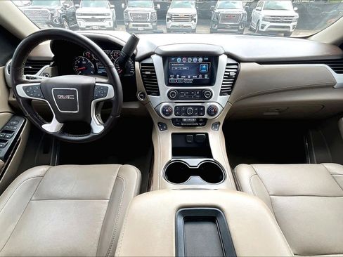 Used 2020 GMC Yukon SLT w/ Open Road Package image 15