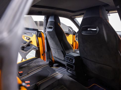 Used 2024 Lamborghini Urus S AWD/4WD image 37