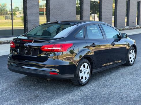 Used 2016 Ford Focus S FWD image 2