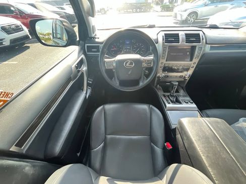 Used 2018 Lexus GX 460 w/ Navigation Package AWD/4WD image 6