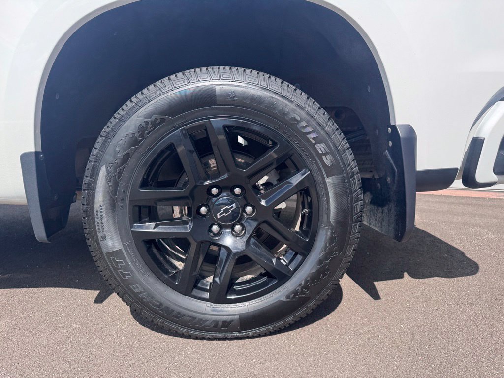 Used 2024 Chevrolet Silverado 1500 RST w/ Z71 Off-Road Package AWD/4WD image 33