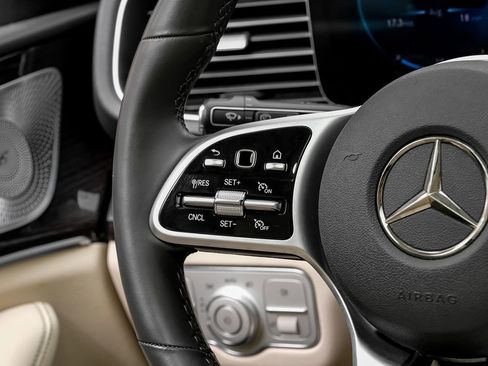 Used 2020 Mercedes-Benz GLE 350 w/ Premium Package image 15