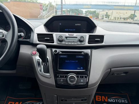 Used 2016 Honda Odyssey SE image 26