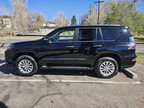 Used 2015 Lexus GX 460 w/ Premium Package AWD/4WD image 2