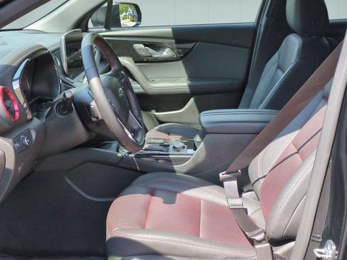 Used 2025 Chevrolet Blazer RS FWD image 11