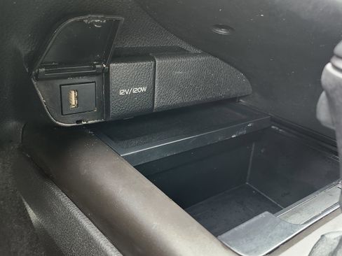 Used 2023 Toyota Camry SE w/ Convenience Package image 8