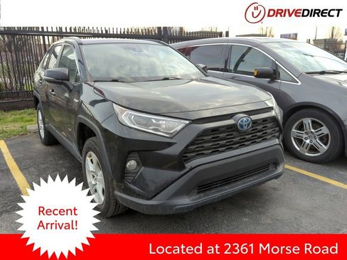 Used 2020 Toyota RAV4 XLE w/ Convenience Package image 1