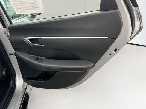 Used 2025 Hyundai Sonata SEL FWD image 30