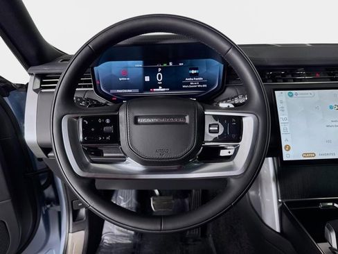 Certified 2025 Land Rover Range Rover SE image 12