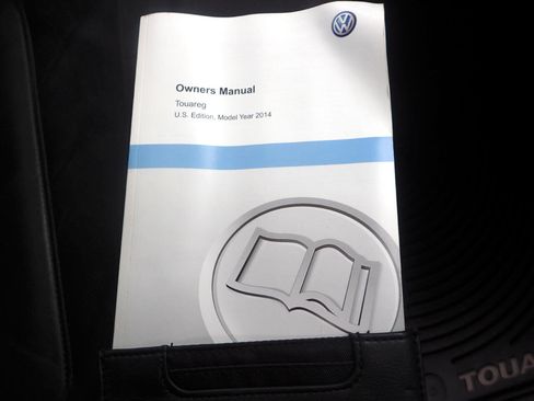 Used 2014 Volkswagen Touareg VR6 image 27