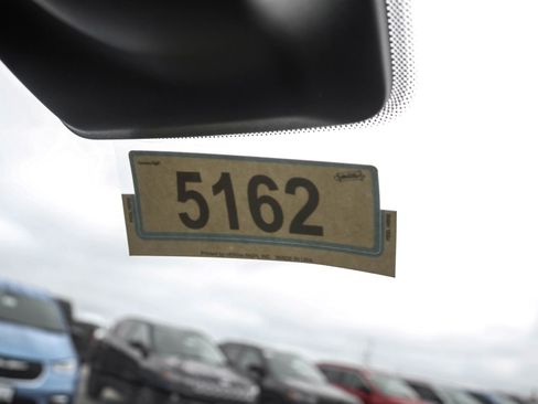 New 2026 Chrysler Pacifica Select image 27