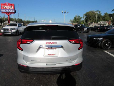 Used 2020 GMC Terrain SLE image 7
