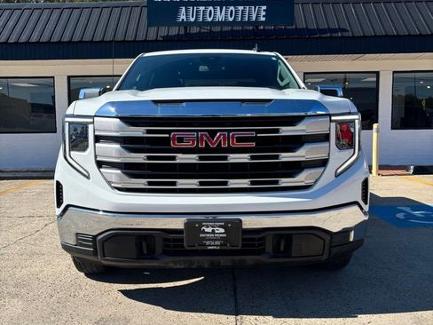 Used 2024 GMC Sierra 1500 SLE image 2
