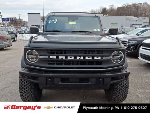 Used 2022 Ford Bronco Black Diamond image 3