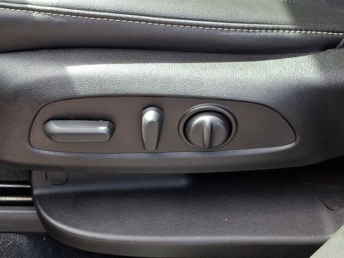 Used 2023 Chevrolet Traverse LT w/ LPO, Floor Liner Package image 26