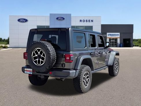 Used 2025 Jeep Wrangler Unlimited Rubicon AWD/4WD image 3