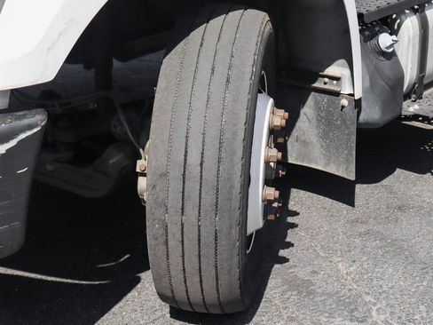 Used 2019 Ford F650 2WD Regular Cab Super Duty image 42