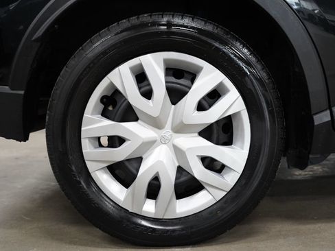 Used 2019 Toyota C-HR LE FWD image 34