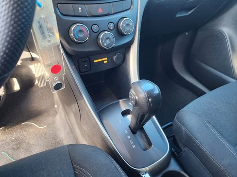 Used 2020 Chevrolet Trax LS w/ Tint and Cruise Package image 30