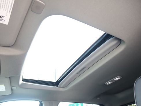 New 2025 GMC Sierra 1500 Denali w/ Denali Reserve Package image 16